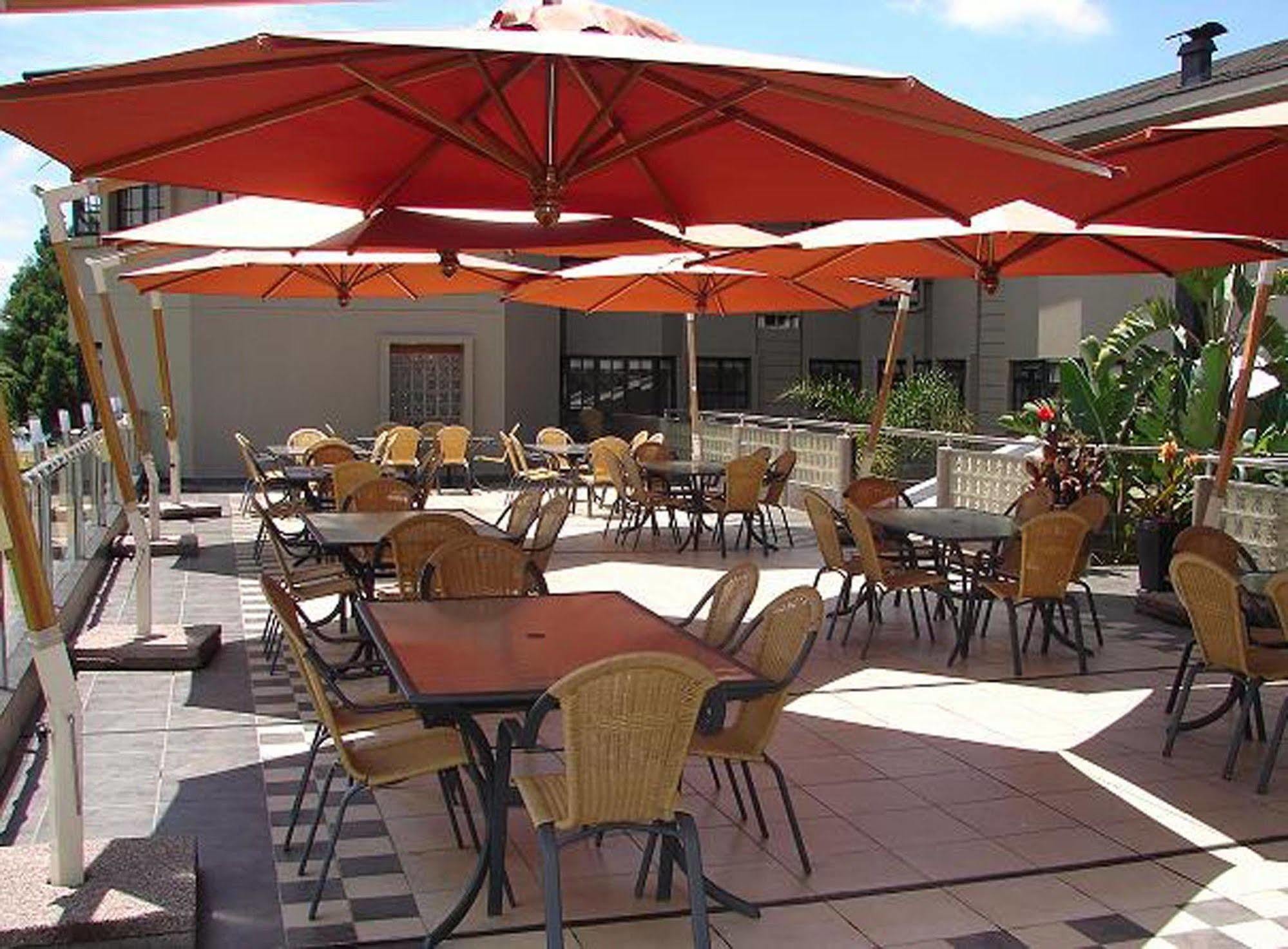 The Lakes Hotel & Conference Centre Benoni Exterior foto